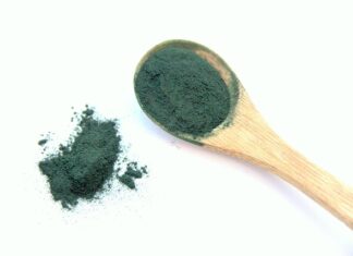 Co daje spirulina na twarz?